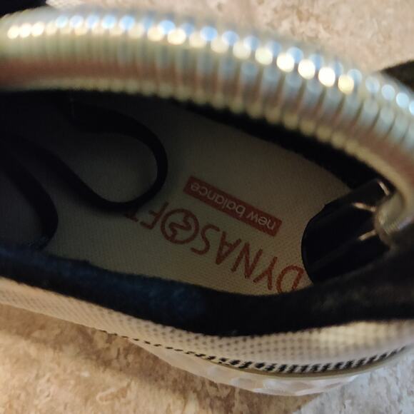 New Balance Fresh Foam 880 Shoes Women's 9 Gray Running W880D10 *Read Desc. - Picture 11 of 13